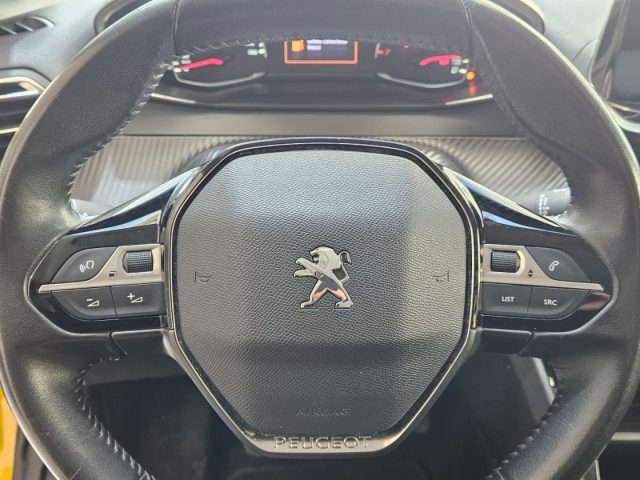 PEUGEOT 208 usata, con Touch screen