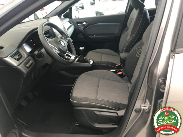 RENAULT Captur usata, con Sistema di navigazione