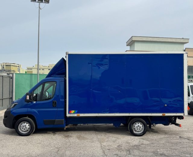 PEUGEOT usata 5