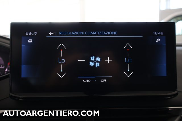 PEUGEOT 3008 usata, con Touch screen