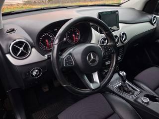 MERCEDES-BENZ B 180 usata, con Climatizzatore