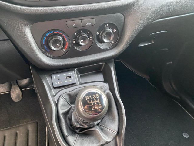 FIAT Doblo usata, con Sensori di parcheggio posteriori