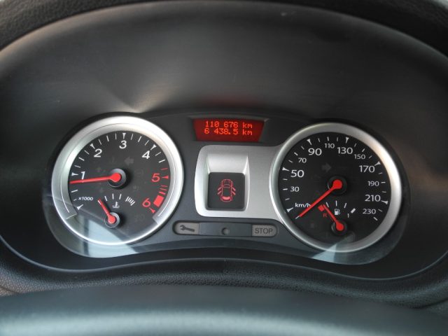 RENAULT Clio usata, con Autoradio