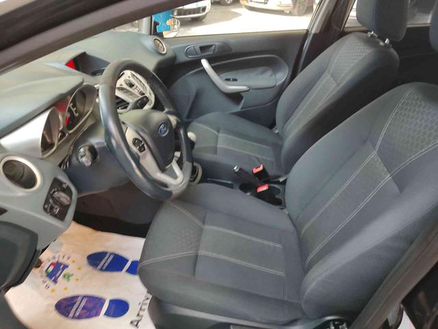 FORD Fiesta usata, con Lettore CD