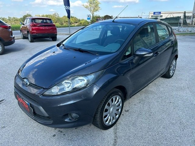 FORD Fiesta usata, con MP3