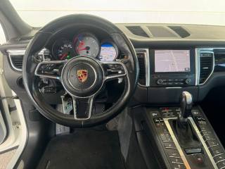 PORSCHE Macan usata 25