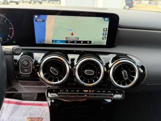 MERCEDES-BENZ A 180 usata, con Frenata d