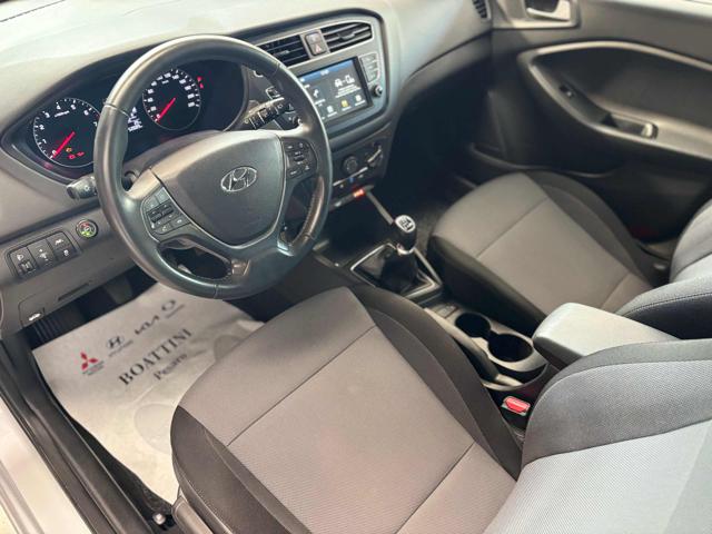 HYUNDAI i20 usata, con Autoradio