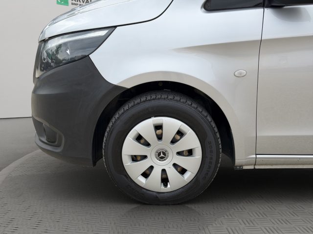 MERCEDES-BENZ Vito usata 18