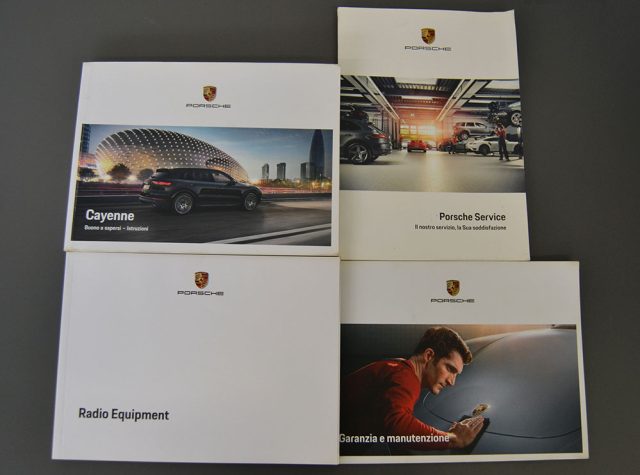 PORSCHE Cayenne usata, con Interni in pelle