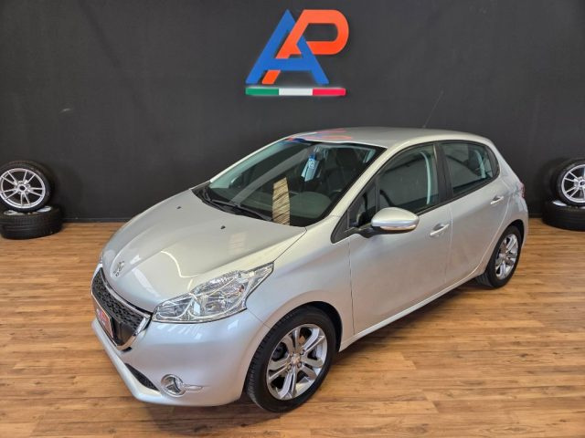 PEUGEOT 208 usata, con Airbag