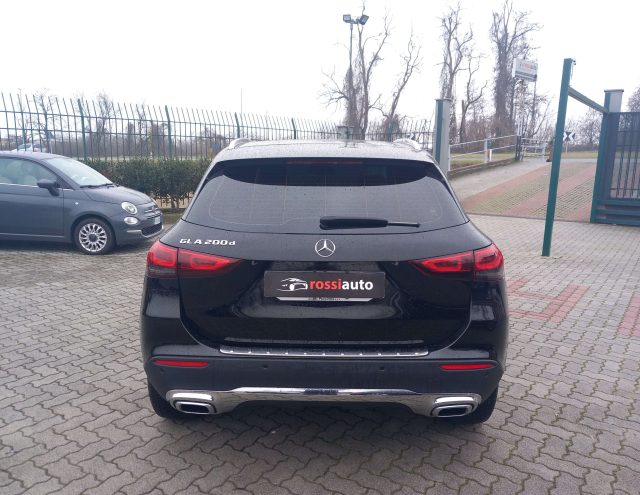 MERCEDES-BENZ GLA 200 usata, con Alzacristalli elettrici