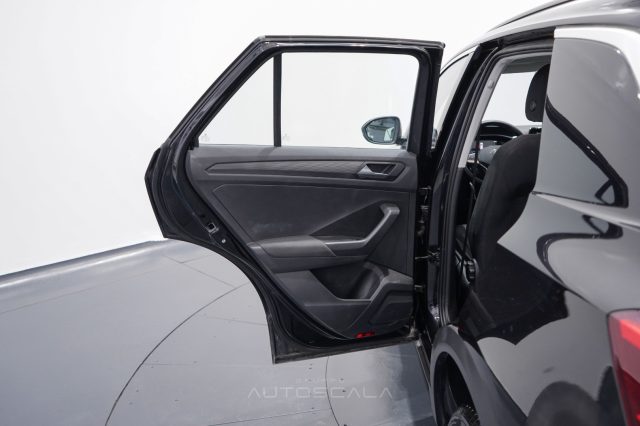 VOLKSWAGEN T-Roc usata, con Riconoscimento dei segnali stradali