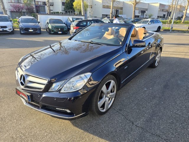 MERCEDES-BENZ E 200 usata, con Alzacristalli elettrici