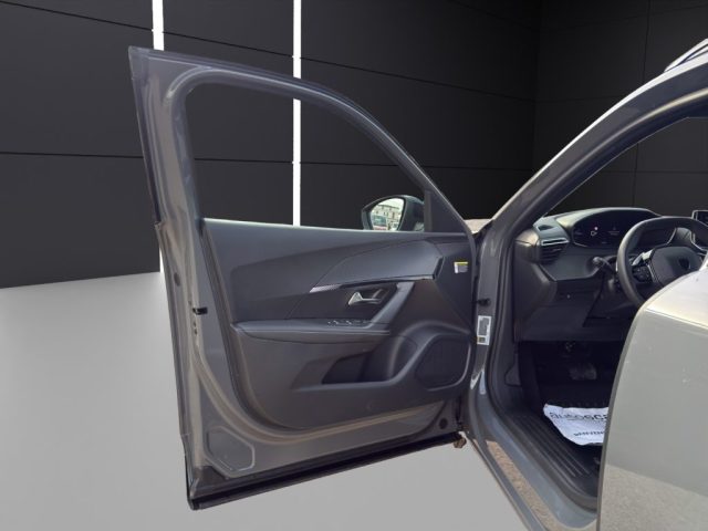 PEUGEOT 2008 usata, con Vetri oscurati