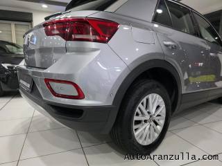 VOLKSWAGEN T-Roc usata, con MP3