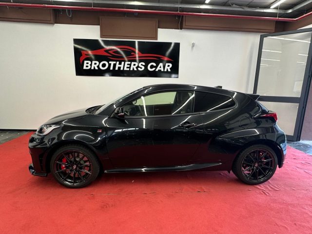 TOYOTA Yaris usata, con Autoradio