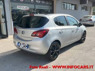 OPEL Corsa usata, con Airbag