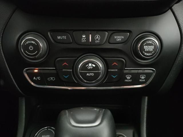 JEEP Cherokee usata, con Touch screen