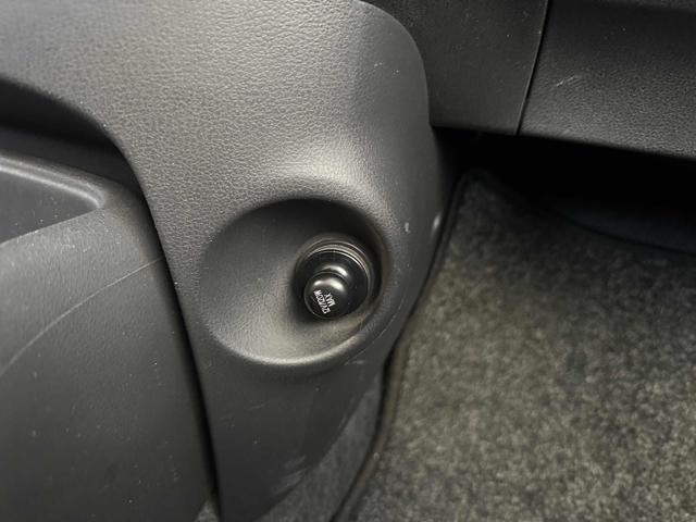 NISSAN Micra usata, con MP3