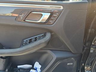 PORSCHE Macan usata, con Luci diurne LED