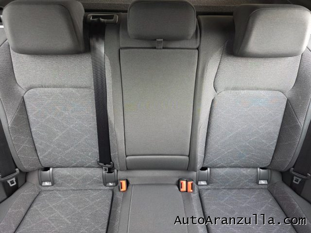 VOLKSWAGEN Golf usata, con Touch screen