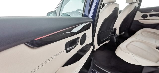 BMW 225 usata, con Fari full-led