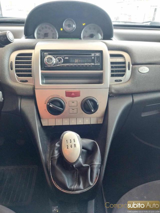 LANCIA Ypsilon usata, con Servosterzo