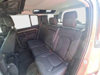 LAND ROVER Defender usata, con Interni in pelle