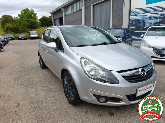 OPEL Corsa usata, con Airbag laterali