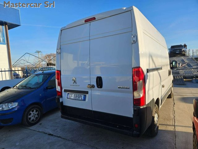 PEUGEOT Boxer usata, con Autoradio