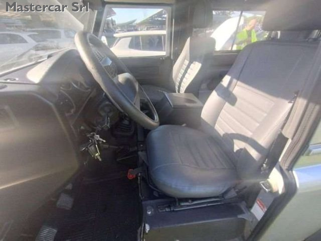 LAND ROVER Defender usata, con Interni in pelle