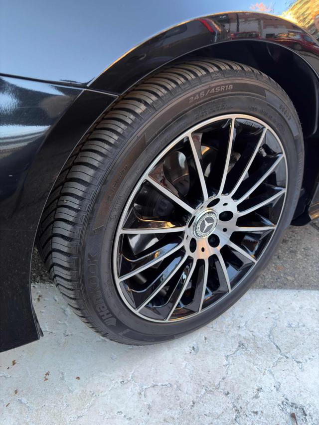 MERCEDES-BENZ E 220 usata, con Cronologia tagliandi