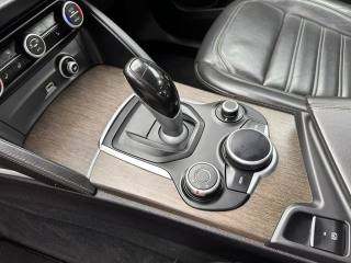 ALFA ROMEO Stelvio usata, con Chiusura centralizzata