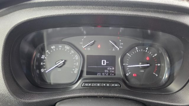 PEUGEOT Expert usata, con Autoradio digitale