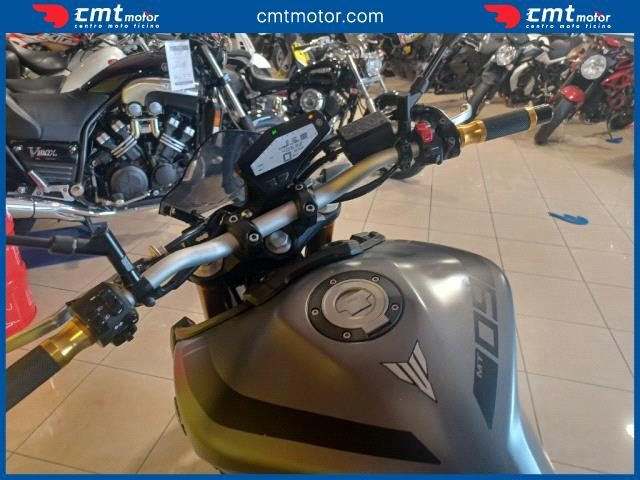 YAMAHA MT-09 usata 3