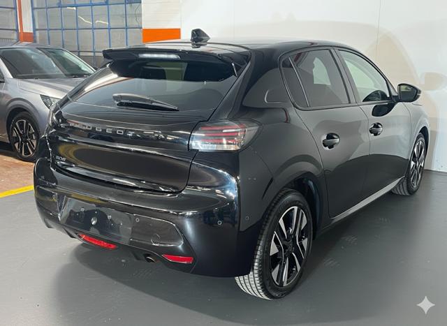 PEUGEOT 208 usata, con Autoradio