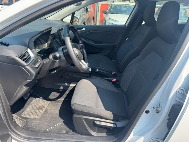 RENAULT Clio usata, con Luci diurne LED