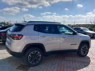 JEEP Compass usata, con Alzacristalli elettrici