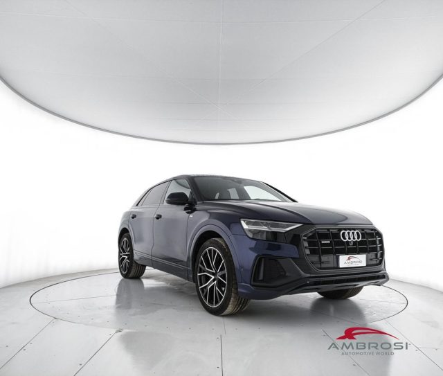 AUDI Q8 usata 1
