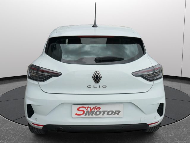 RENAULT Clio usata, con Fari LED