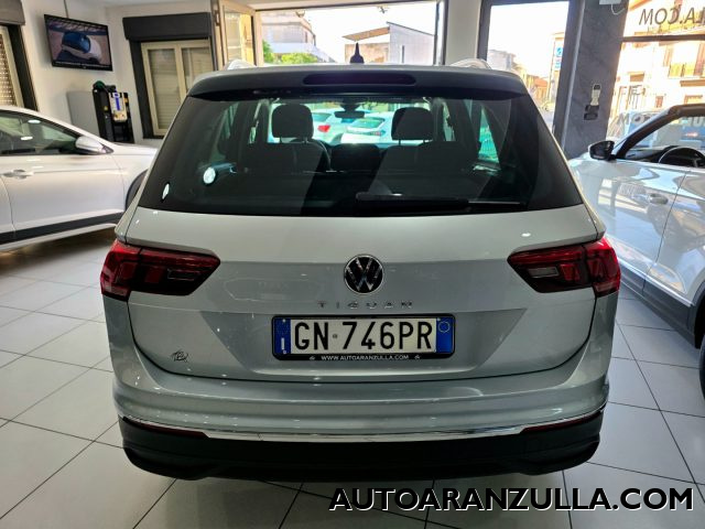 VOLKSWAGEN Tiguan usata, con Alzacristalli elettrici