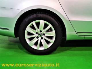 VOLKSWAGEN Passat usata 45