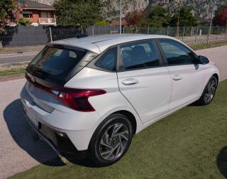 HYUNDAI i20 usata, con Autoradio