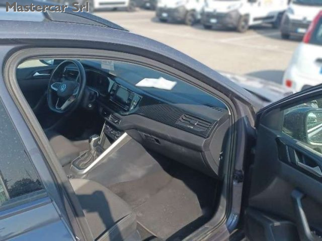 VOLKSWAGEN Taigo usata, con Autoradio