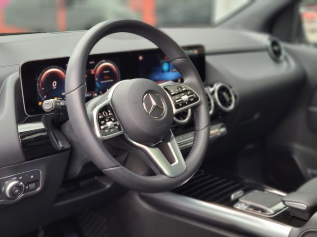 MERCEDES-BENZ B 220 usata, con Cerchi in lega