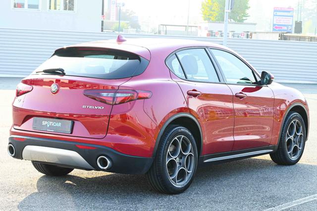 ALFA ROMEO Stelvio usata, con Alzacristalli elettrici