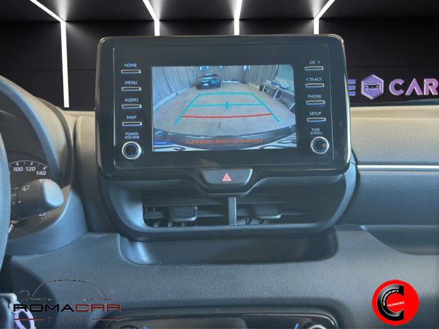TOYOTA Yaris usata, con USB