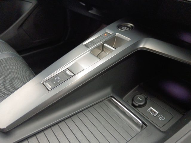 PEUGEOT 308 usata, con Cruise Control