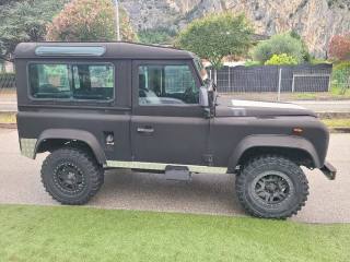 LAND ROVER Defender usata 6